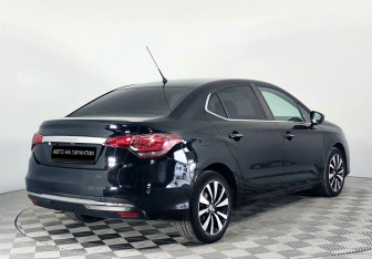 Подержанный автомобиль Citroen C4 Sedan 2020 года (3 фото)