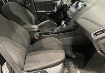 Подержанный автомобиль Ford Focus Sedan 2017 года (9 фото)