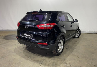 Подержанный автомобиль Hyundai Creta 2017 года (5 фото)