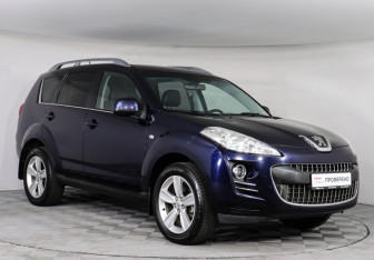 Подержанный автомобиль Peugeot 4007 2010 года (3 фото)