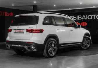 Новый Mercedes-Benz GLB 2025 (4 фото)