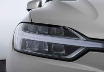 Подержанный автомобиль Volvo XC60 2019 года (24 фото)