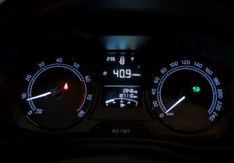 Подержанный автомобиль Skoda Rapid Liftback 2021 года (13 фото)