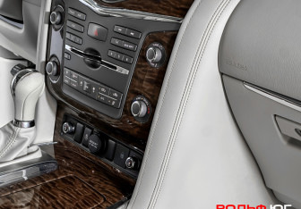 Подержанный автомобиль Nissan Patrol 2014 года (17 фото)