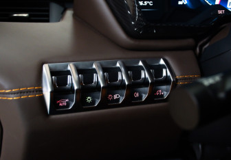 Подержанный автомобиль Lamborghini Aventador Coupe 2017 года (31 фото)