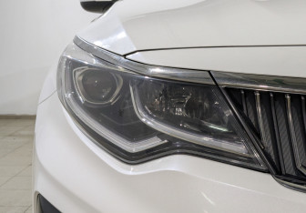 Подержанный автомобиль Kia Optima Sedan 2018 года (11 фото)