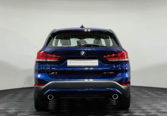 Подержанный автомобиль BMW X1 2019 года (4 фото)