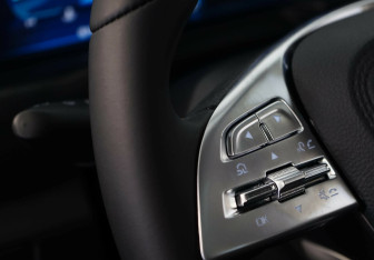 Подержанный автомобиль FAW Bestune T77 2022 года (9 фото)