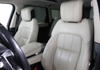 Подержанный автомобиль Land Rover Range Rover Sport 2019 года (17 фото)