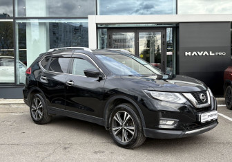 Подержанный автомобиль Nissan X-Trail 2020 года (3 фото)