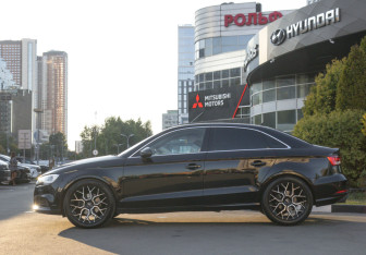 Подержанный автомобиль Audi A3 Sedan 2018 года (6 фото)