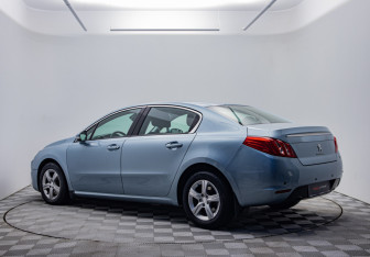 Подержанный автомобиль Peugeot 508 Sedan 2012 года (7 фото)