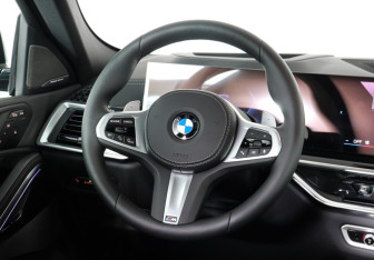 Новый BMW X6 2025 (13 фото)