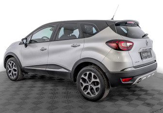 Подержанный автомобиль Renault Kaptur 2017 года (7 фото)