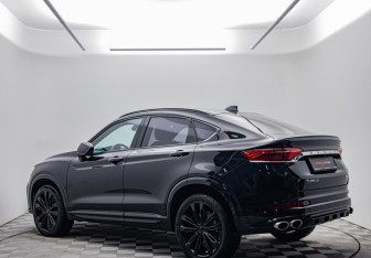 Подержанный автомобиль Geely Tugella 2023 года (7 фото)