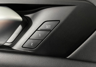 Подержанный автомобиль BMW X5 2024 года (19 фото)