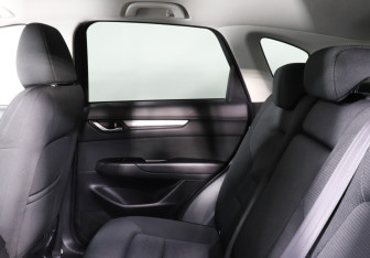 Подержанный автомобиль Mazda CX-5 2018 года (12 фото)