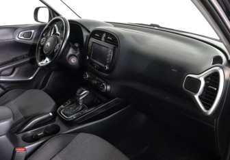 Подержанный автомобиль Kia Soul 2019 года (10 фото)