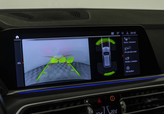 Подержанный автомобиль BMW X5 2019 года (14 фото)