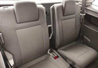 Подержанный автомобиль Opel Zafira Compactvan 2008 года (12 фото)