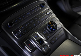 Подержанный автомобиль Hyundai Santa Fe 2022 года (17 фото)