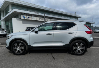 Подержанный автомобиль Volvo XC40 2019 года (8 фото)