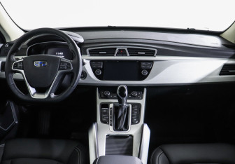 Подержанный автомобиль Geely Atlas 2021 года (6 фото)