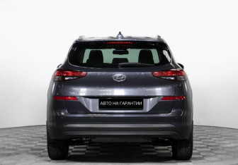 Подержанный автомобиль Hyundai Tucson 2020 года (6 фото)