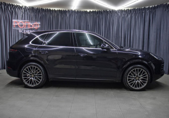 Подержанный автомобиль Porsche Cayenne 2018 года (4 фото)