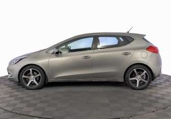Подержанный автомобиль Kia Ceed Hatchback 2014 года (8 фото)