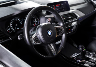 Подержанный автомобиль BMW X3 2019 года (17 фото)