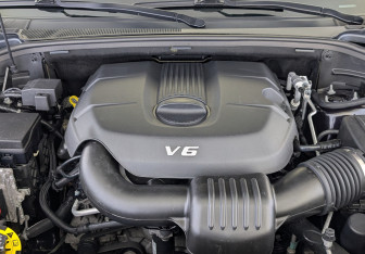 Подержанный автомобиль Jeep Grand Cherokee 2019 года (9 фото)