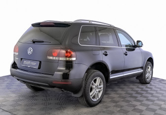 Подержанный автомобиль Volkswagen Touareg 2009 года (5 фото)