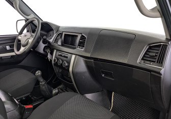 Подержанный автомобиль УАЗ Pickup 2023 года (12 фото)