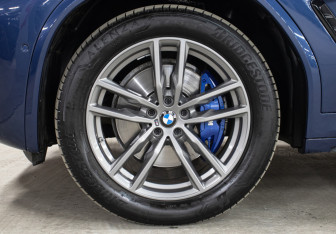 Подержанный автомобиль BMW X3 2021 года (27 фото)