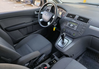 Подержанный автомобиль Ford C-MAX 2006 года (11 фото)