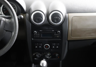 Подержанный автомобиль LADA (ВАЗ) Largus Wagon 2014 года (9 фото)