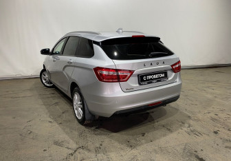 Подержанный автомобиль LADA (ВАЗ) Vesta Wagon 2019 года (7 фото)