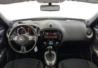 Подержанный автомобиль Nissan Juke 2013 года (14 фото)