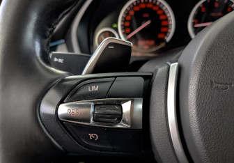 Подержанный автомобиль BMW X5 2017 года (27 фото)