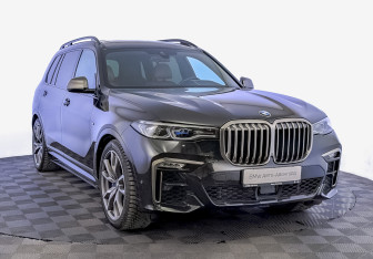 Подержанный автомобиль BMW X7 2021 года (3 фото)