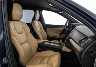 Подержанный автомобиль Volvo XC90 2018 года (23 фото)