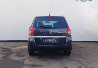Подержанный автомобиль Opel Zafira Compactvan 2011 года (7 фото)