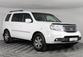 Подержанный автомобиль Honda Pilot 2012 года (3 фото)