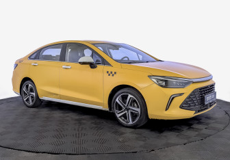 Подержанный автомобиль BAIC U5 Plus 2024 года (3 фото)