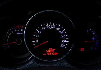 Подержанный автомобиль Kia Cerato Sedan 2011 года (15 фото)