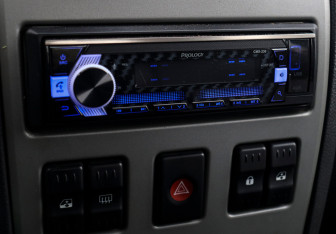 Подержанный автомобиль Renault Logan Sedan 2006 года (12 фото)