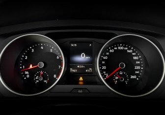 Подержанный автомобиль Volkswagen Tiguan 2017 года (13 фото)