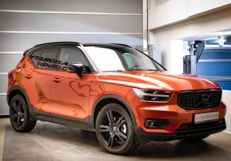 Подержанный автомобиль Volvo XC40 2019 года (3 фото)