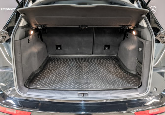 Подержанный автомобиль Audi Q5 2016 года (10 фото)